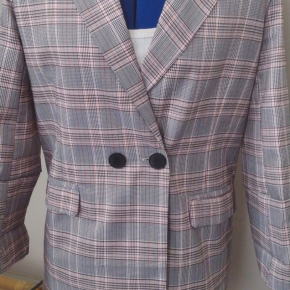 🆕 BRITNEY SPEARS Latest IG Look!! Plaid Pink Lined Women's Blazer!! C IG Feb20 - Picture 5 of 7